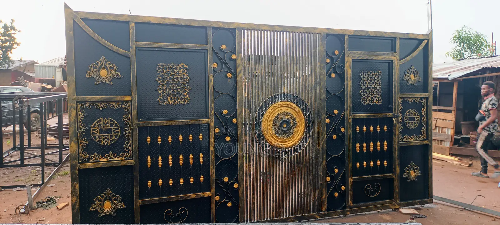 Metal Gate