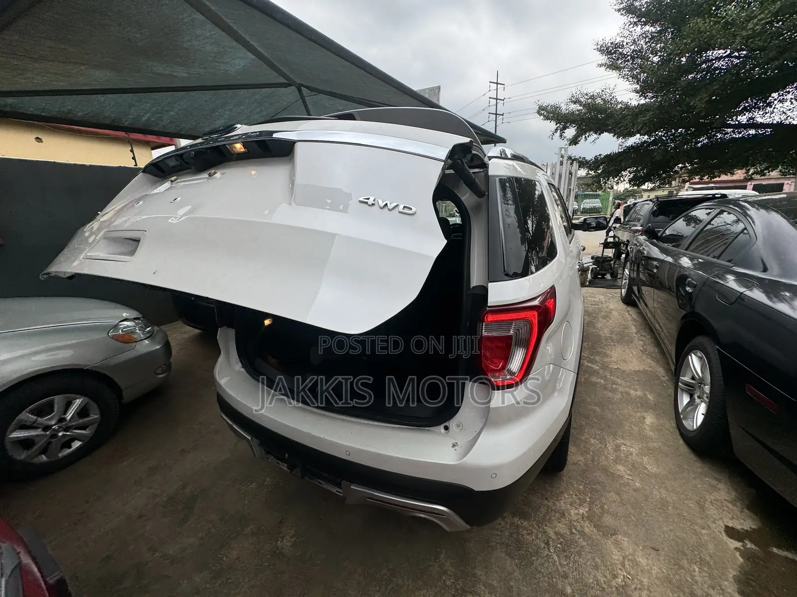Ford Explorer 2016 White