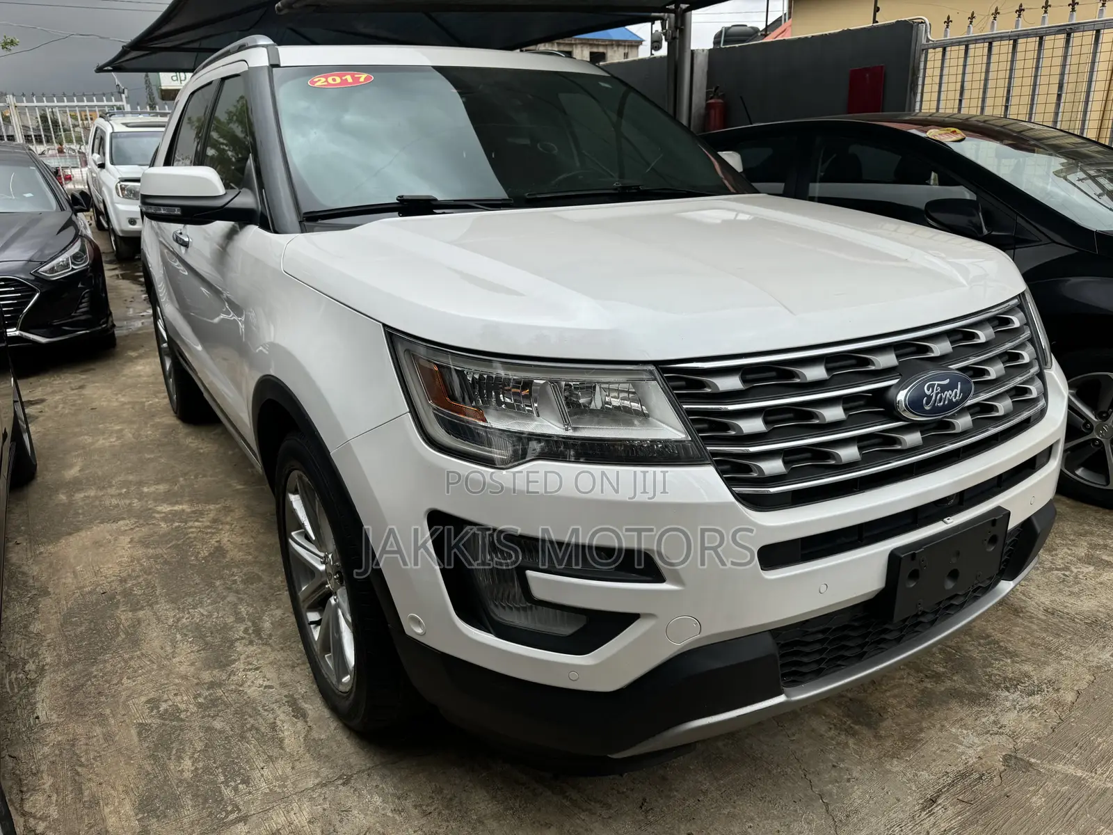 Ford Explorer 2016 White