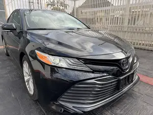 Toyota Camry XLE (2.5L 4cyl 8A) 2019 Black