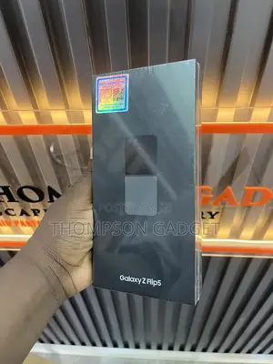 New Samsung Galaxy Z Flip5 256 GB