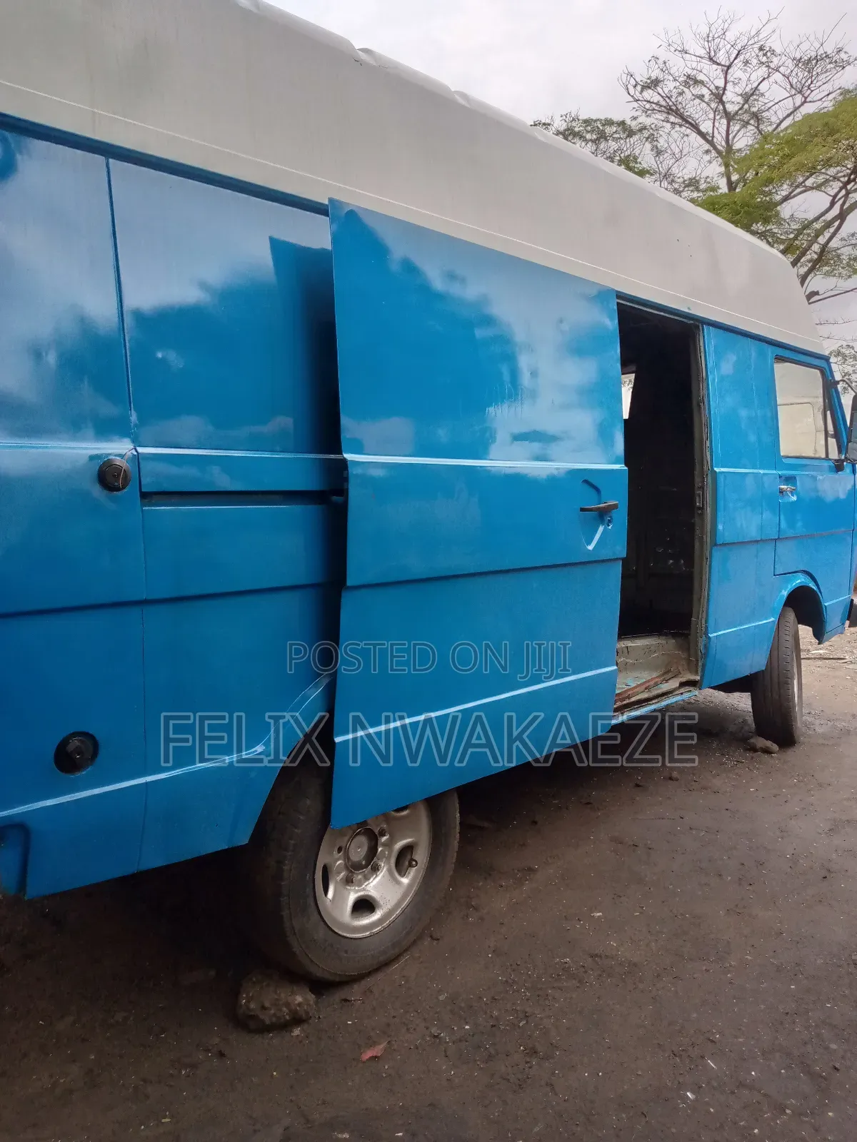 Volkswagen LT 1999 Blue