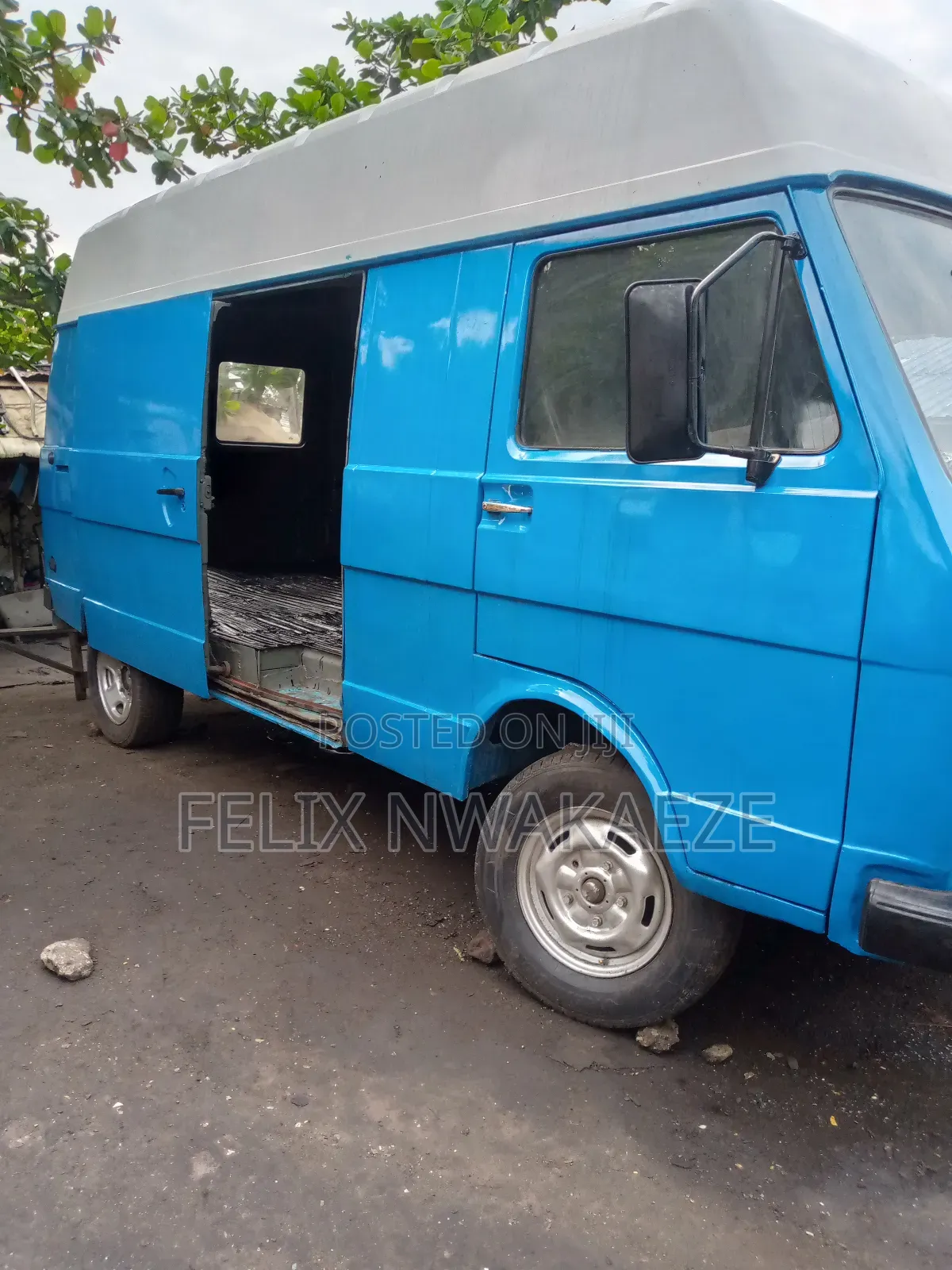Volkswagen LT 1999 Blue