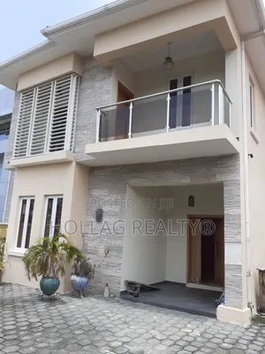 4bdrm Duplex in Lekki Phase 1 for sale