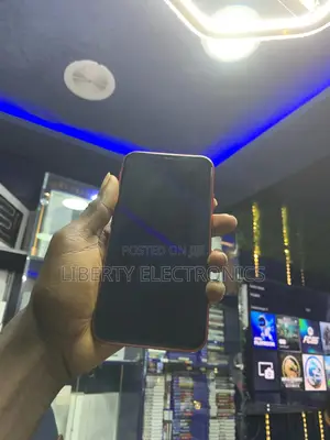 Apple iPhone 11 128 GB Red