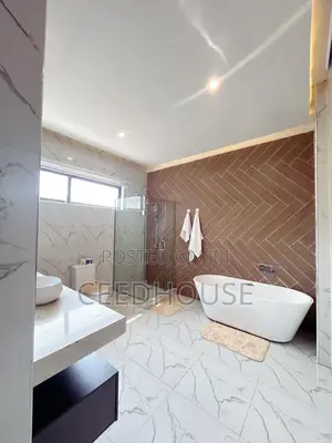 Luxurious 4 Bedroom Duplex With Swimming Pool