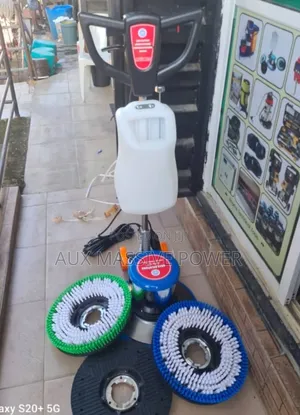 Floor Scrubbing Machine