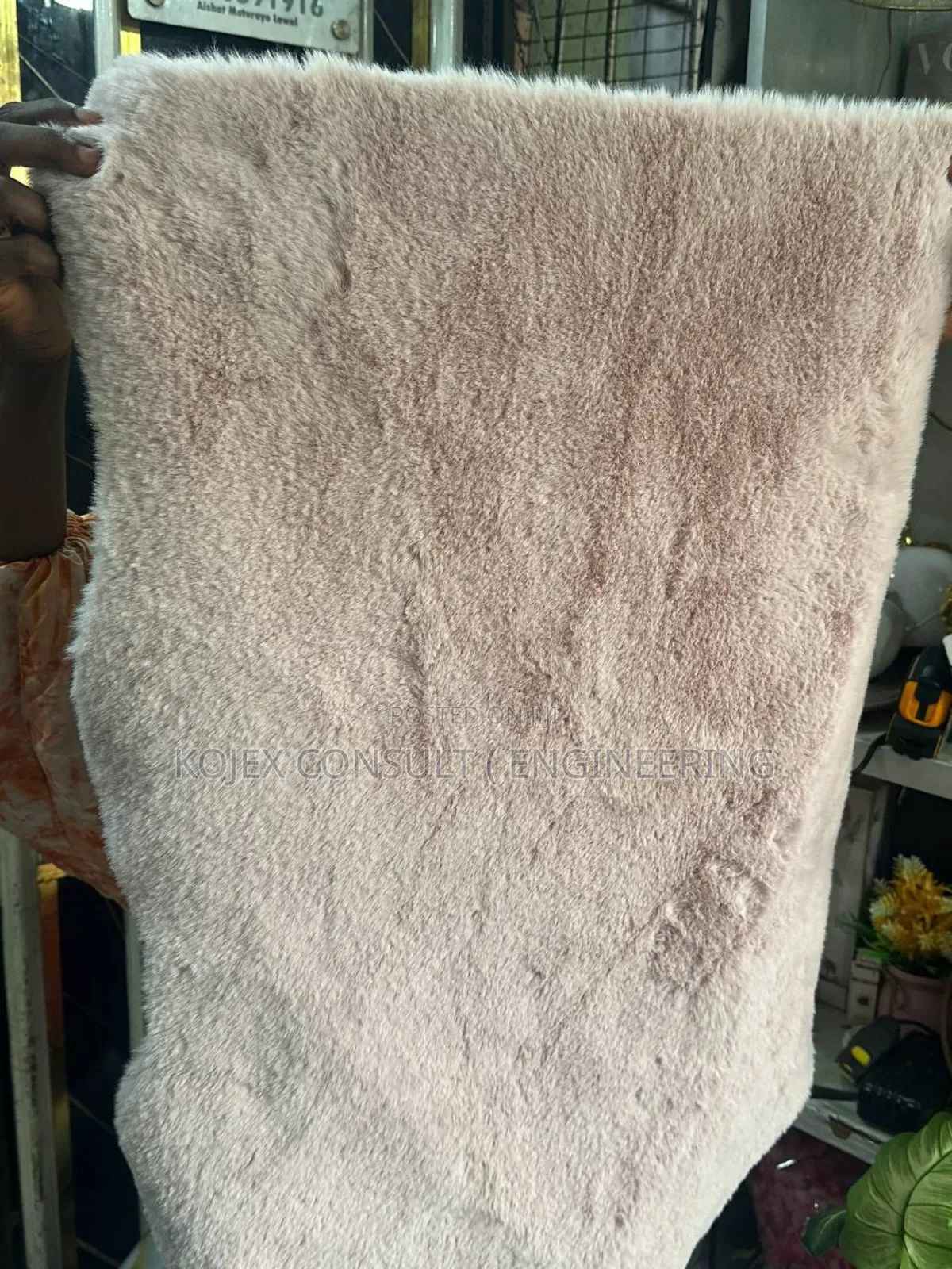Rug Size ; 84 by 54 Cm