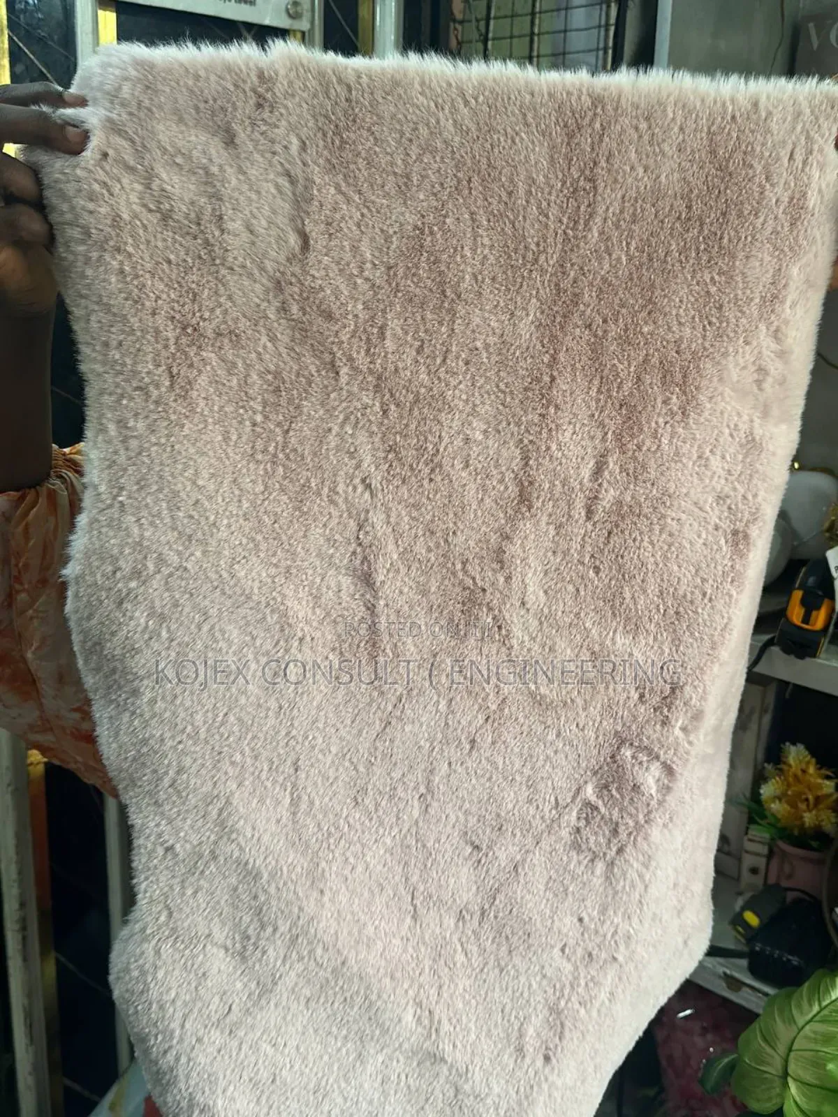 Rug Size ; 84 by 54 Cm