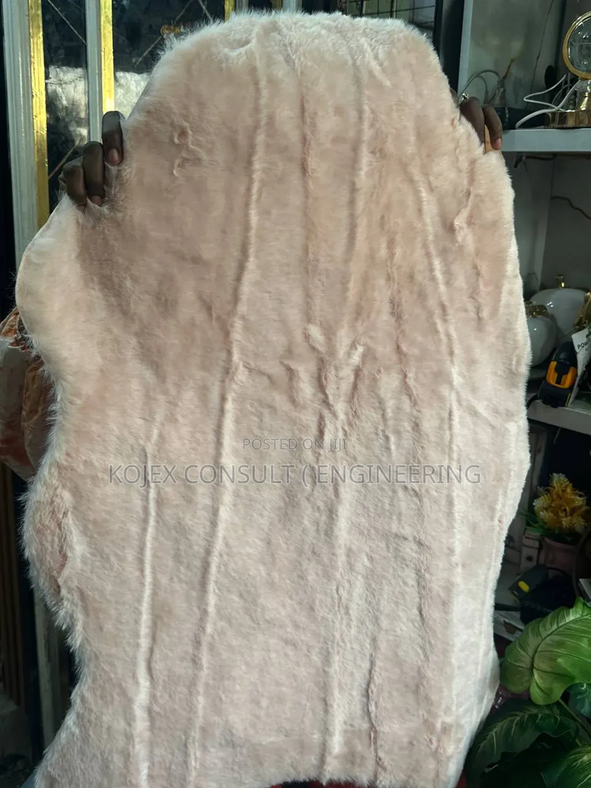 Rug Size ; 84 by 54 Cm