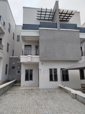 4bdrm Townhouse / Terrace in Gusape Main, Guzape District for rent