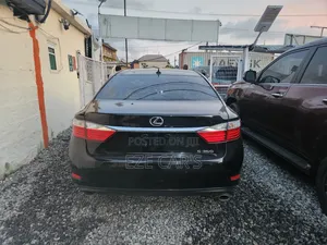 Lexus ES 350 FWD 2014 Black
