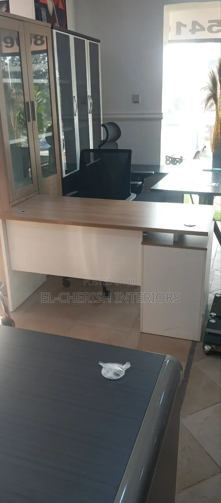 Supper Class Table
