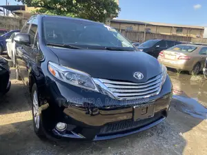 Toyota Sienna Limited Premium 7-Passenger 4dr Minivan (3.5L 6cyl 6A)