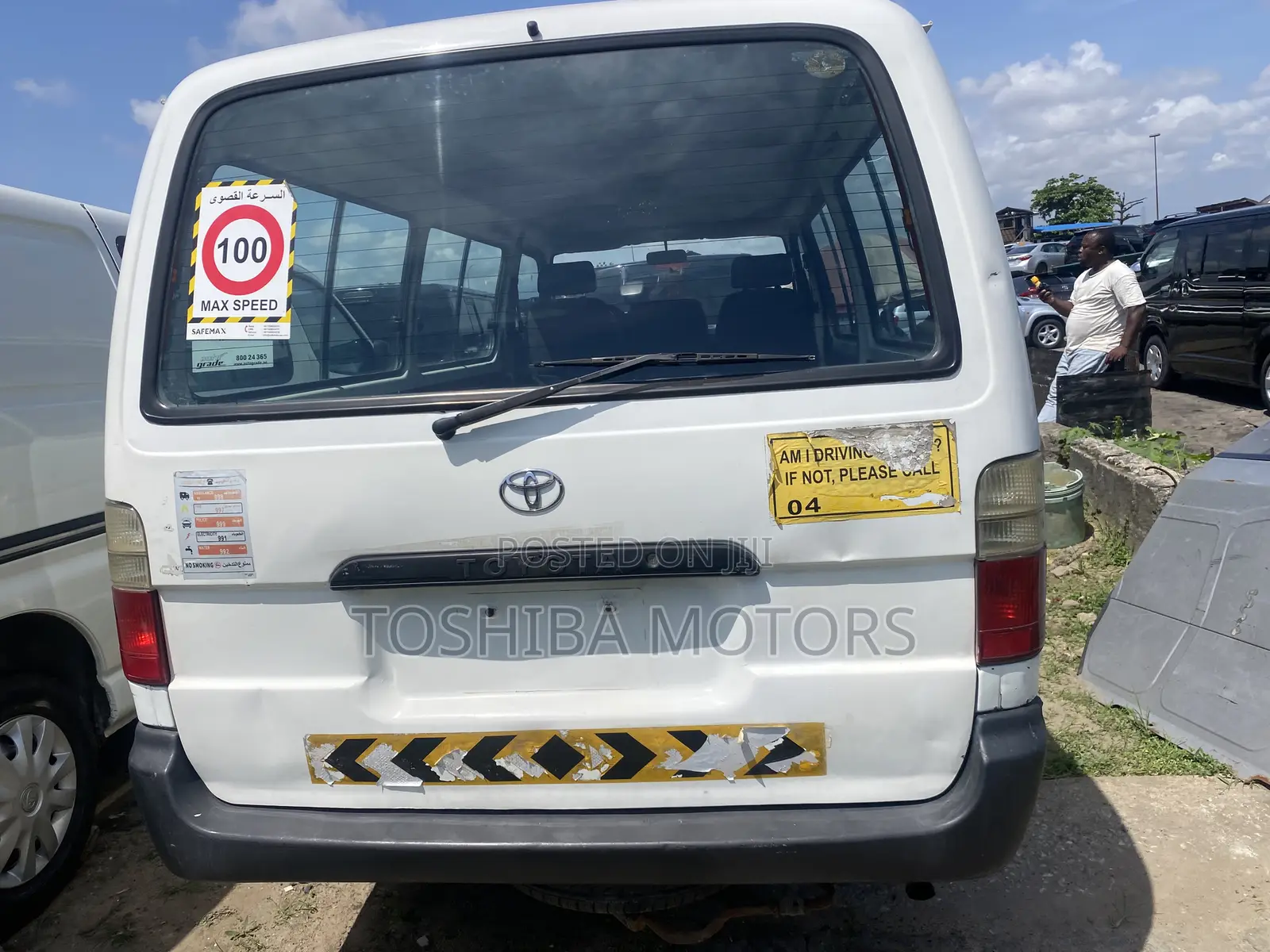 Toyota HiAce 2000 White