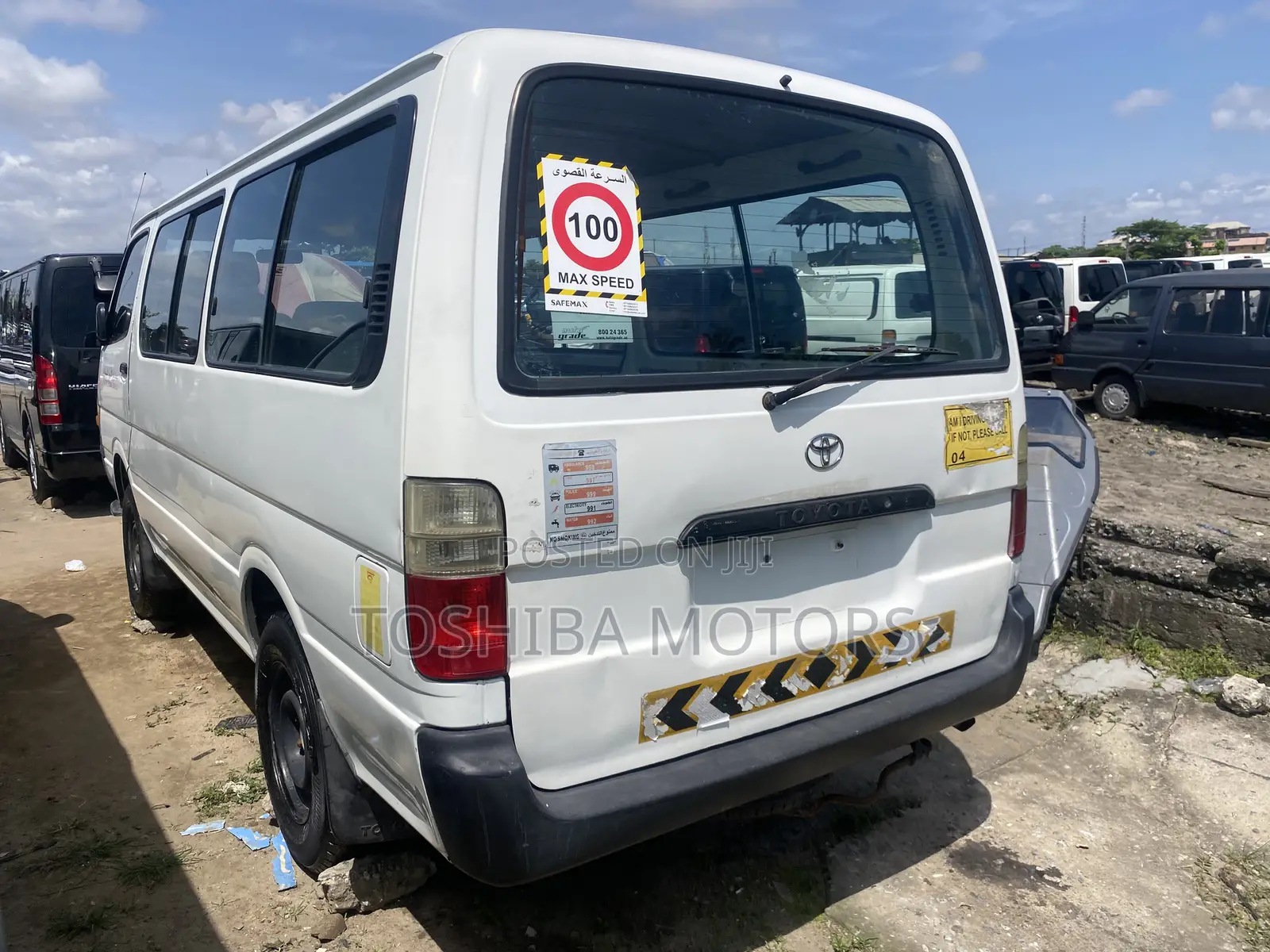 Toyota HiAce 2000 White