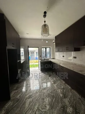 4bdrm Townhouse / Terrace in Gudu for rent