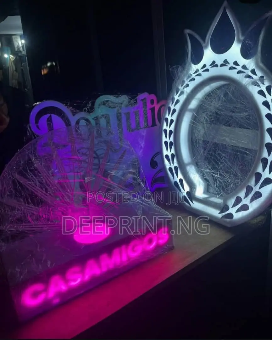 Customized Led Bottle Display