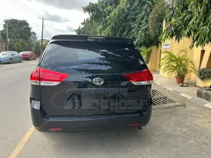 Toyota Sienna LE 7 Passenger Mobility 2012 Black