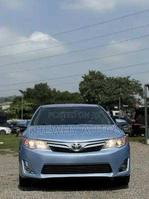Toyota Camry LE 4dr Sedan (2.5L 4cyl 6A) 2012 Blue