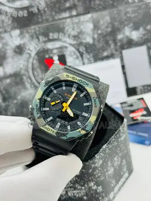Casio G-Shock Ga-2100 (Nicknamed “Casioak”)