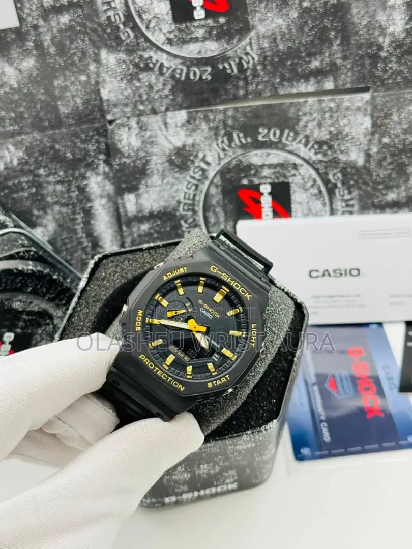 Casio G-Shock Ga-2100 (Nicknamed “Casioak”)