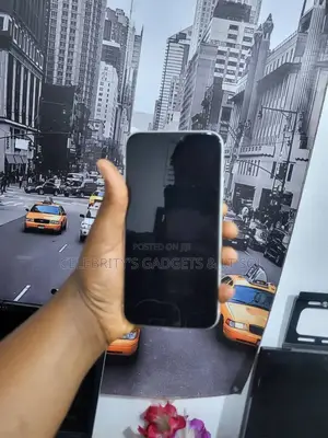 Apple iPhone 11 64 GB White