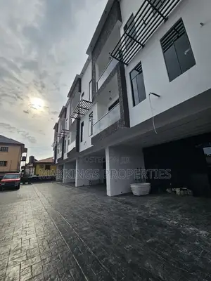 4bdrm Duplex in Thomas Estate for rent