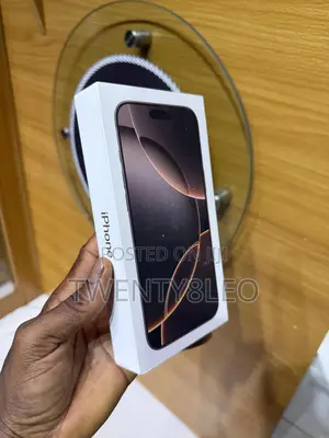 New Apple iPhone 16 Pro Max 256 GB Gold