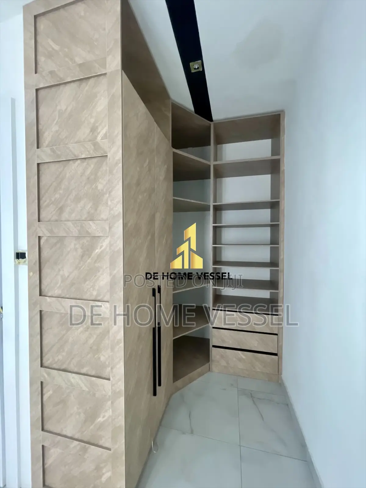 5bdrm Duplex in Ikate for sale