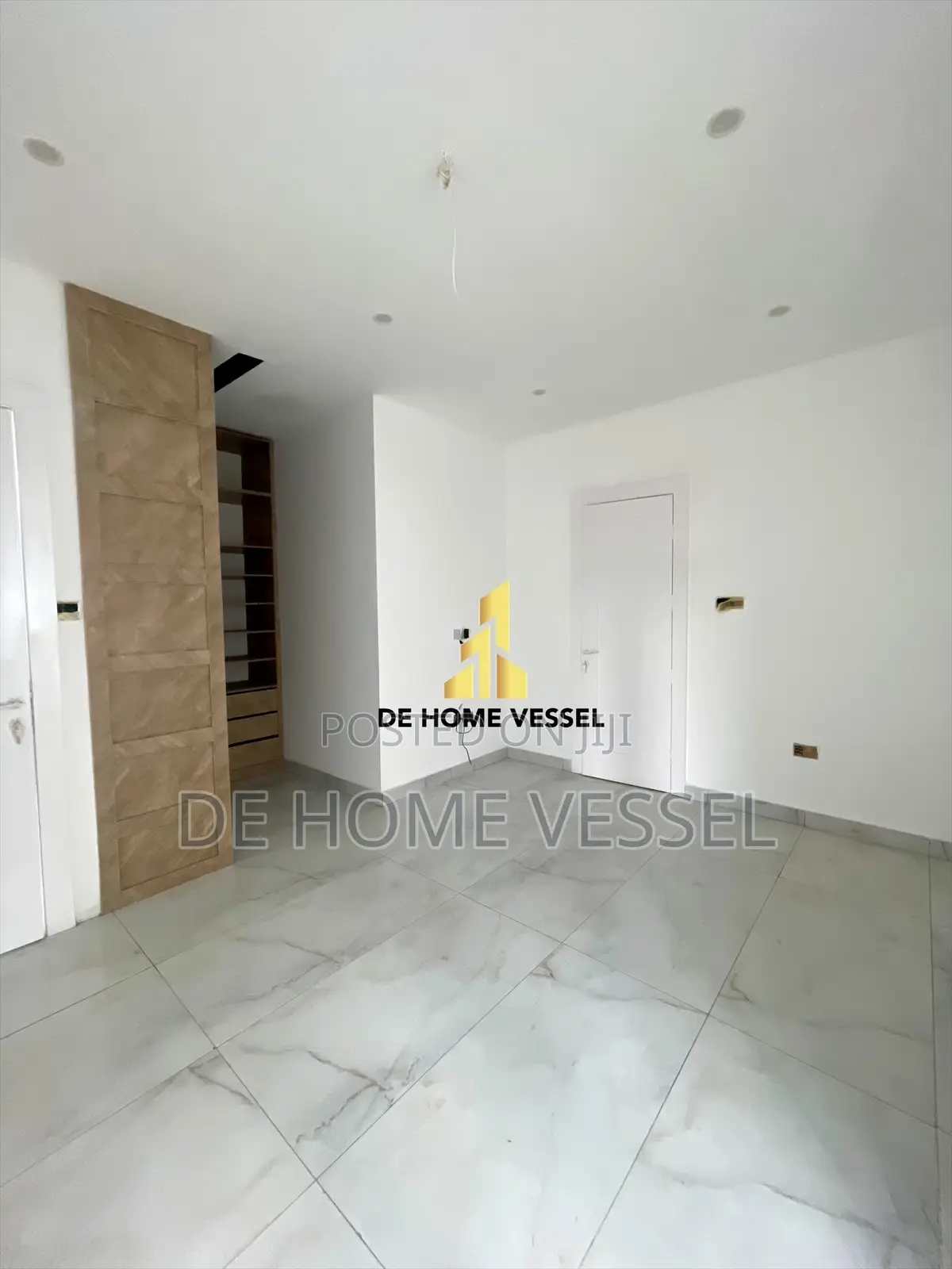 5bdrm Duplex in Ikate for sale