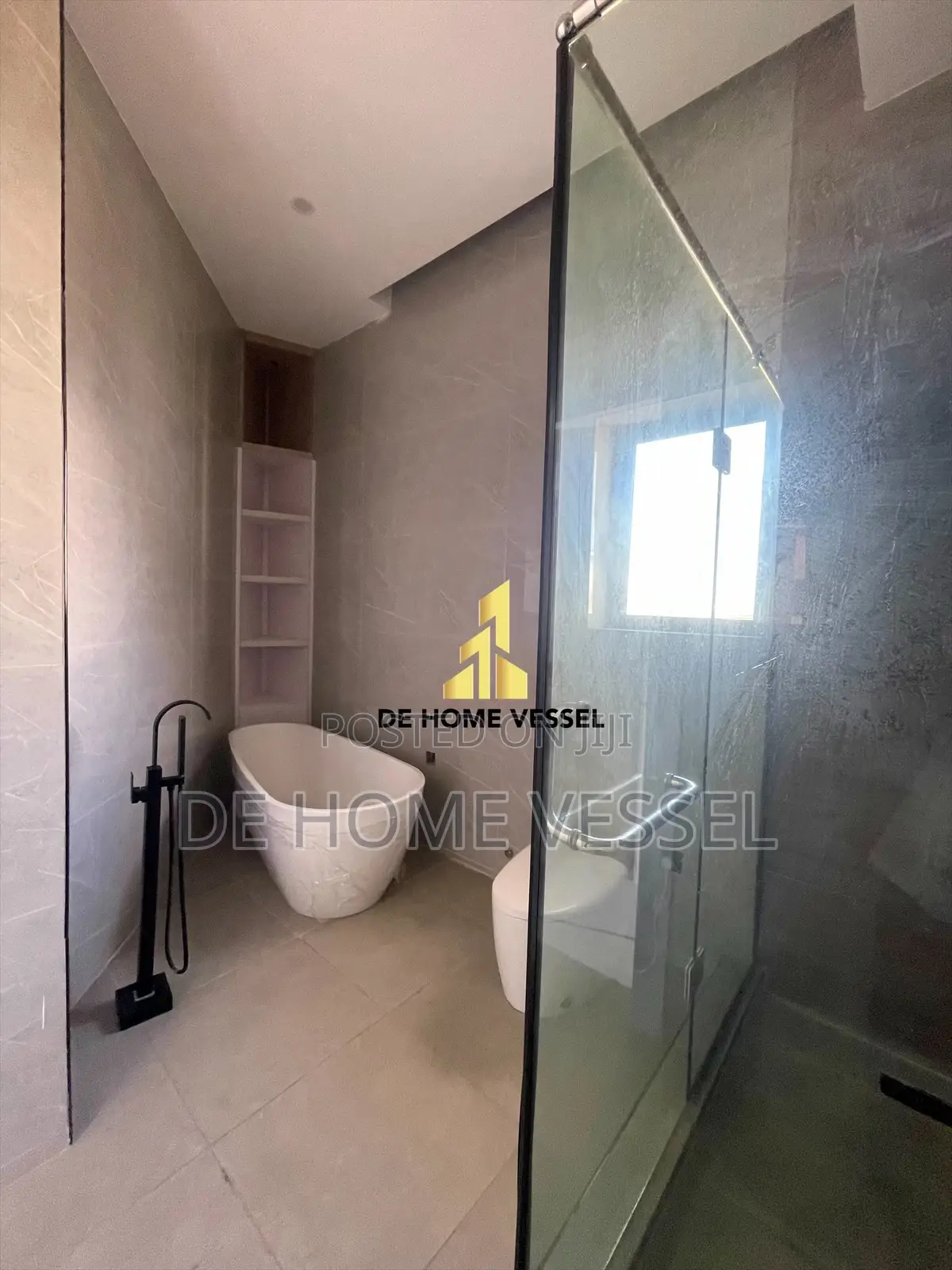 5bdrm Duplex in Ikate for sale