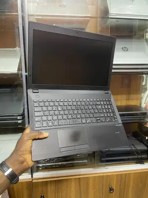 Laptop Asus PU451LD 8GB Intel Core I5 HDD+SSD 128GB