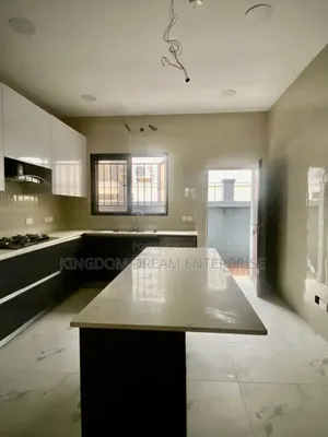 3bdrm Duplex in Bakare Estate Agungi for rent