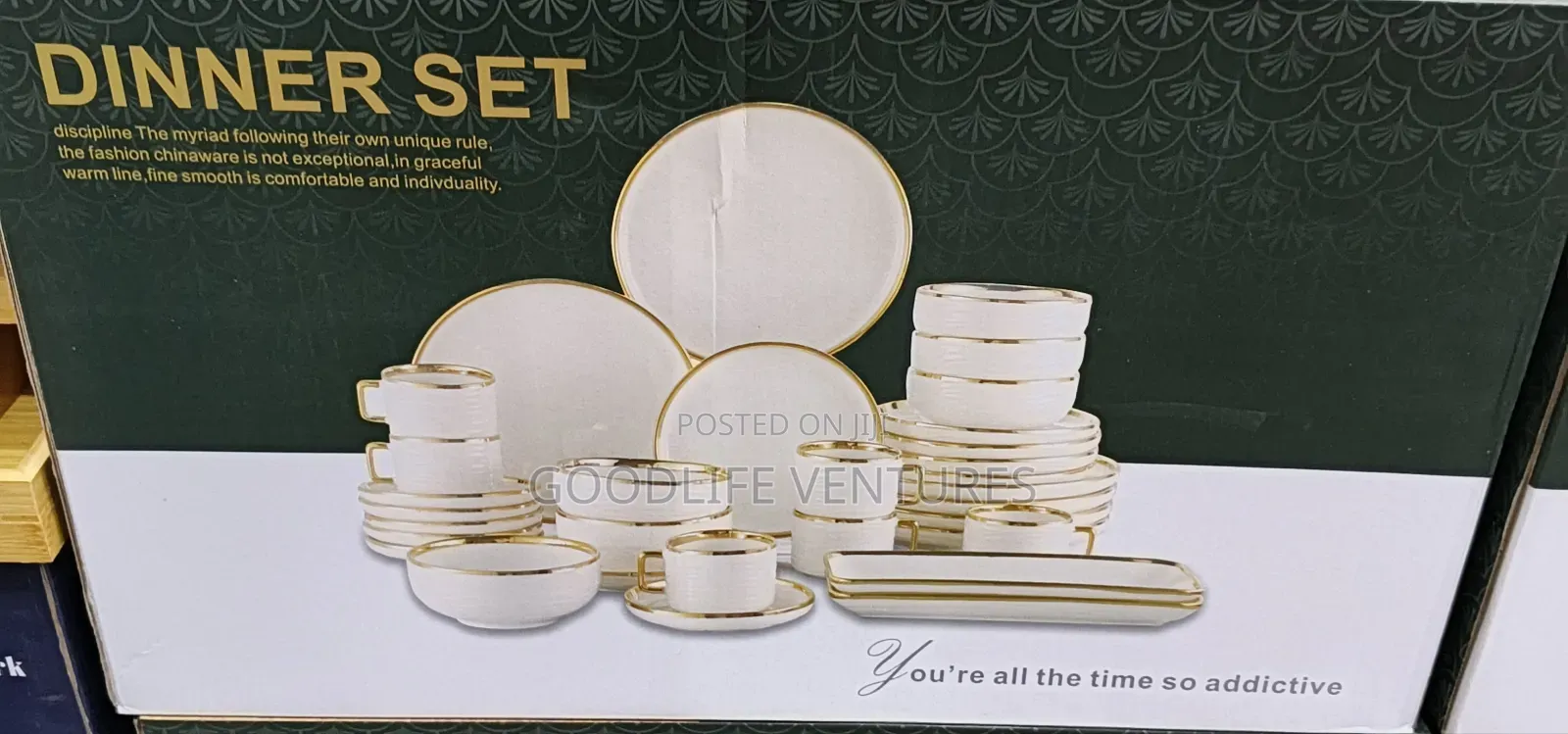 Dinnerware Set