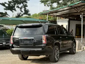 GMC Yukon XL 2021 Black