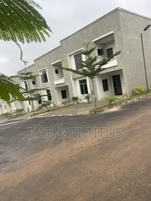 3bdrm Duplex in Klimatt Estate Idu, Life Camp for sale