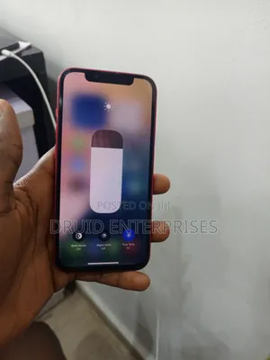 Apple iPhone 13 128 GB Red