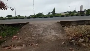 Mixed-Use Dry Land Measuring 887sqm Off a Major Expressway in Owerri