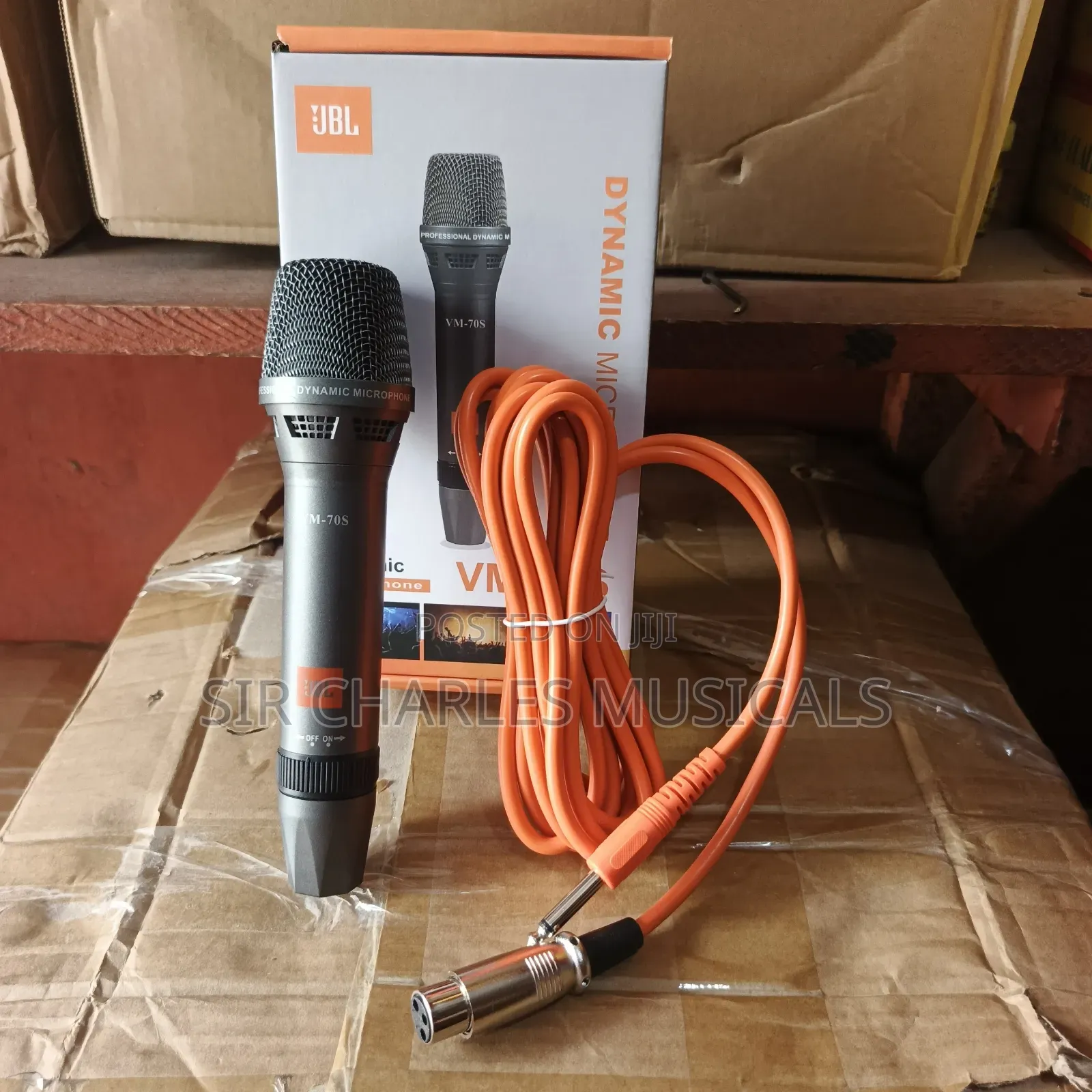 JBL Vm-70s Wired Professional Microphone