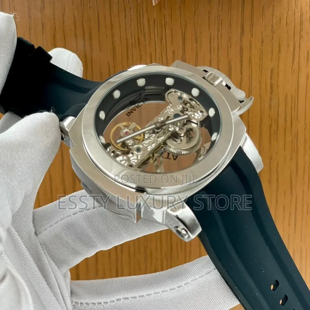 Automatic Engine Invicta Rubber Wristwatch
