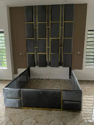 6x6 Full Padded Bed Stand
