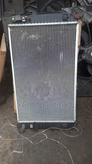 Volkswagen Passat 1.8 Radiator