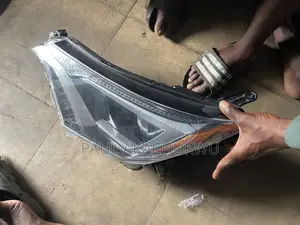 Toyota Rav4 017 Left Side Full Light