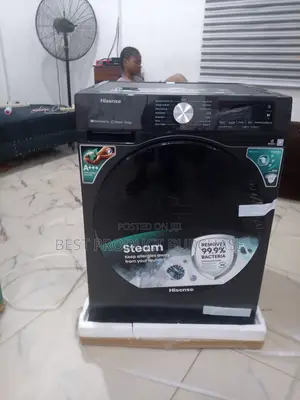 The Hisense 10.5kg Wash and Dry Washing Machine Is a Front-Load Applia