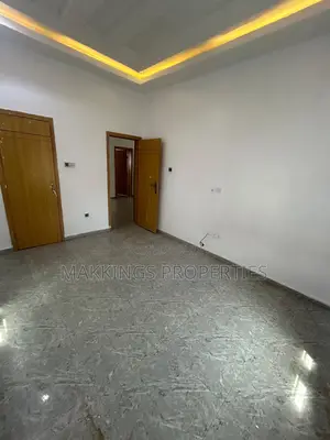 1bdrm Apartment in Chevron for rent