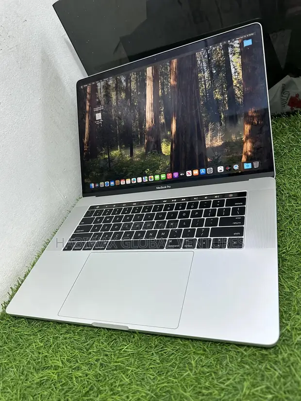 Laptop Apple MacBook Pro 2016 16GB Intel Core Ultra 7 SSD