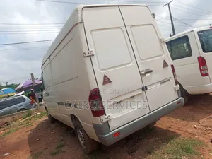 Mercedes-Benz Sprinter 2002 White