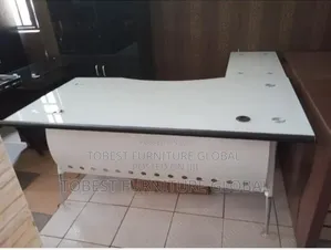 1.6mtr Glass Office Table
