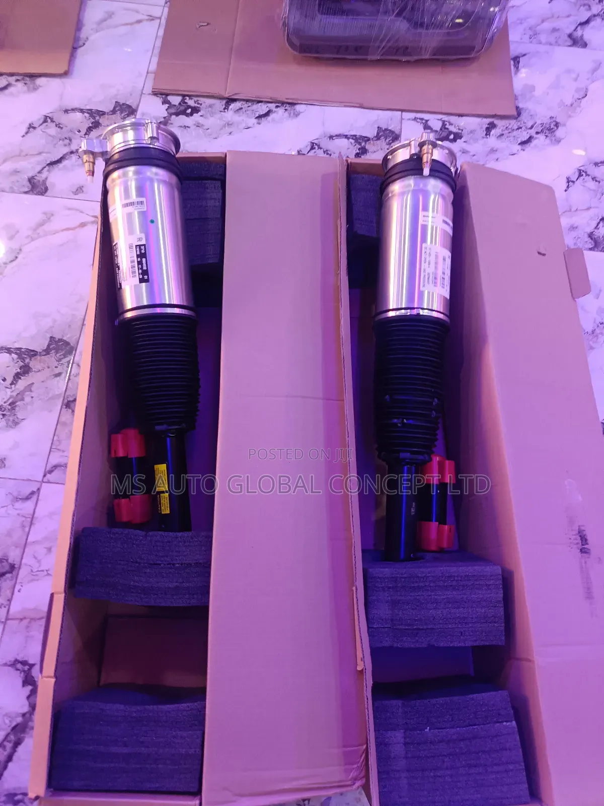 Rolls Royce Cullinan Back Shocks